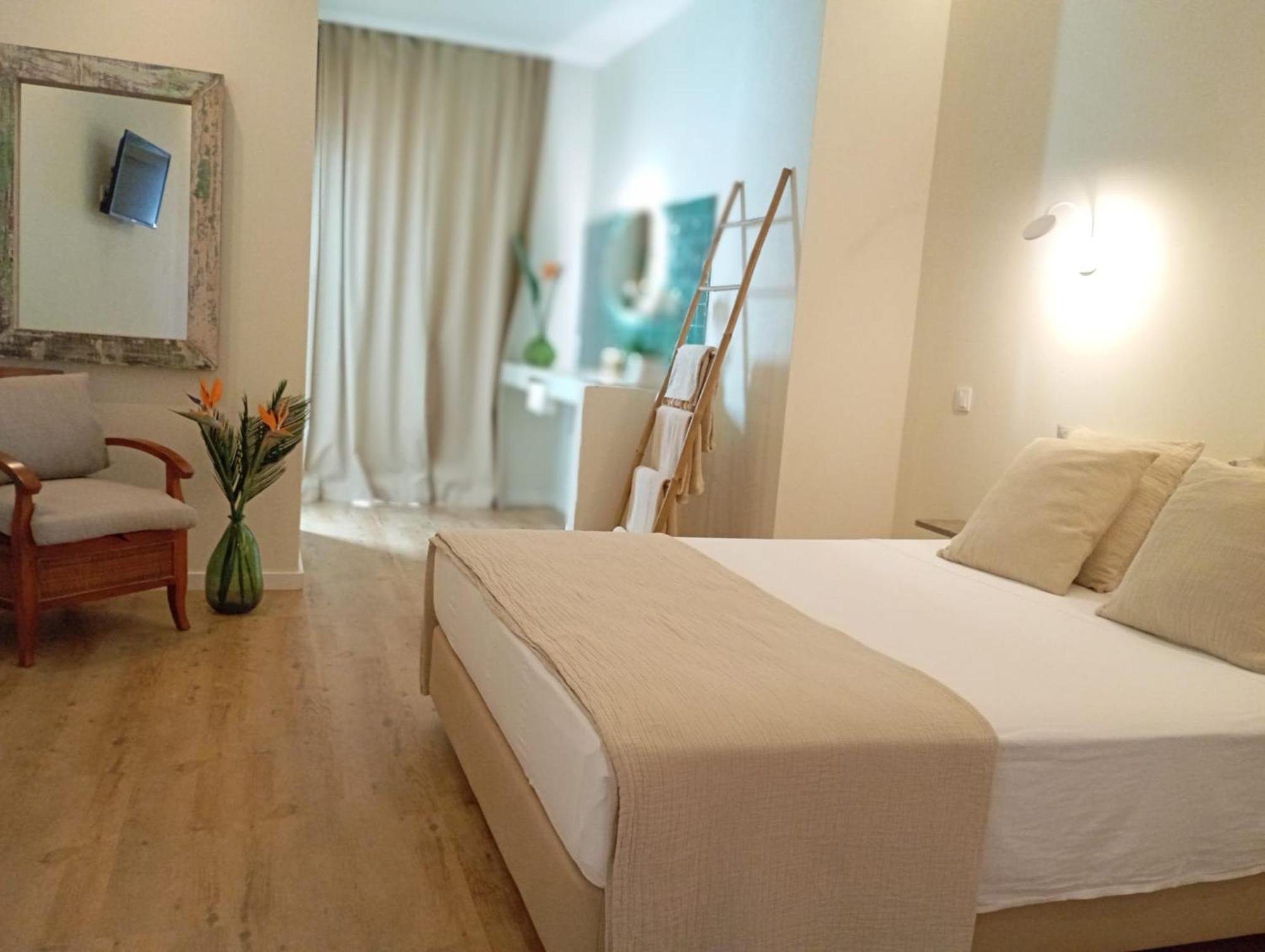 Santa Cruz - B&B Лагос Екстериор снимка
